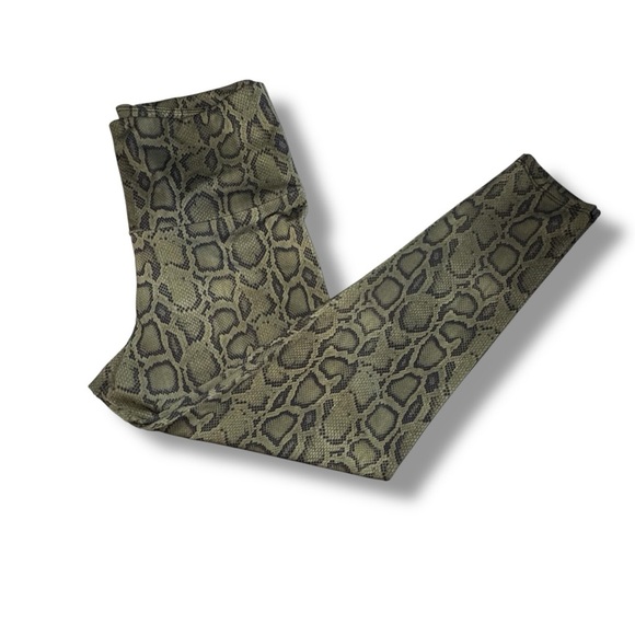 ONZIE Leopard High-rise leggings - Green/Black Large - Picture 11 of 11